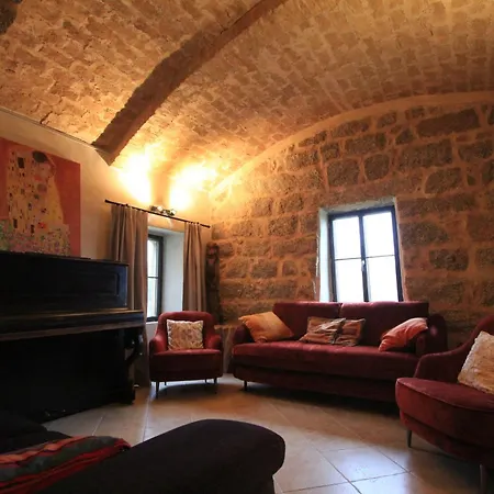 Casa Storia Bed & Breakfast