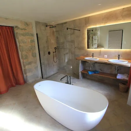 Casa Storia 4*